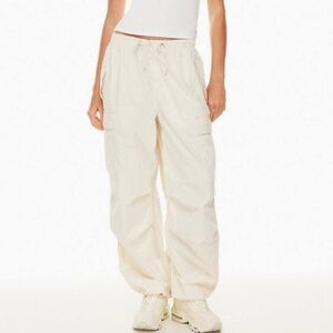 NWT Aritzia TNA New Cache Cargo Pants Gd Birch Utility Parachute Small Brand New